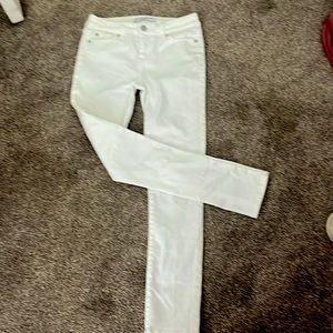 White low waist jeans
